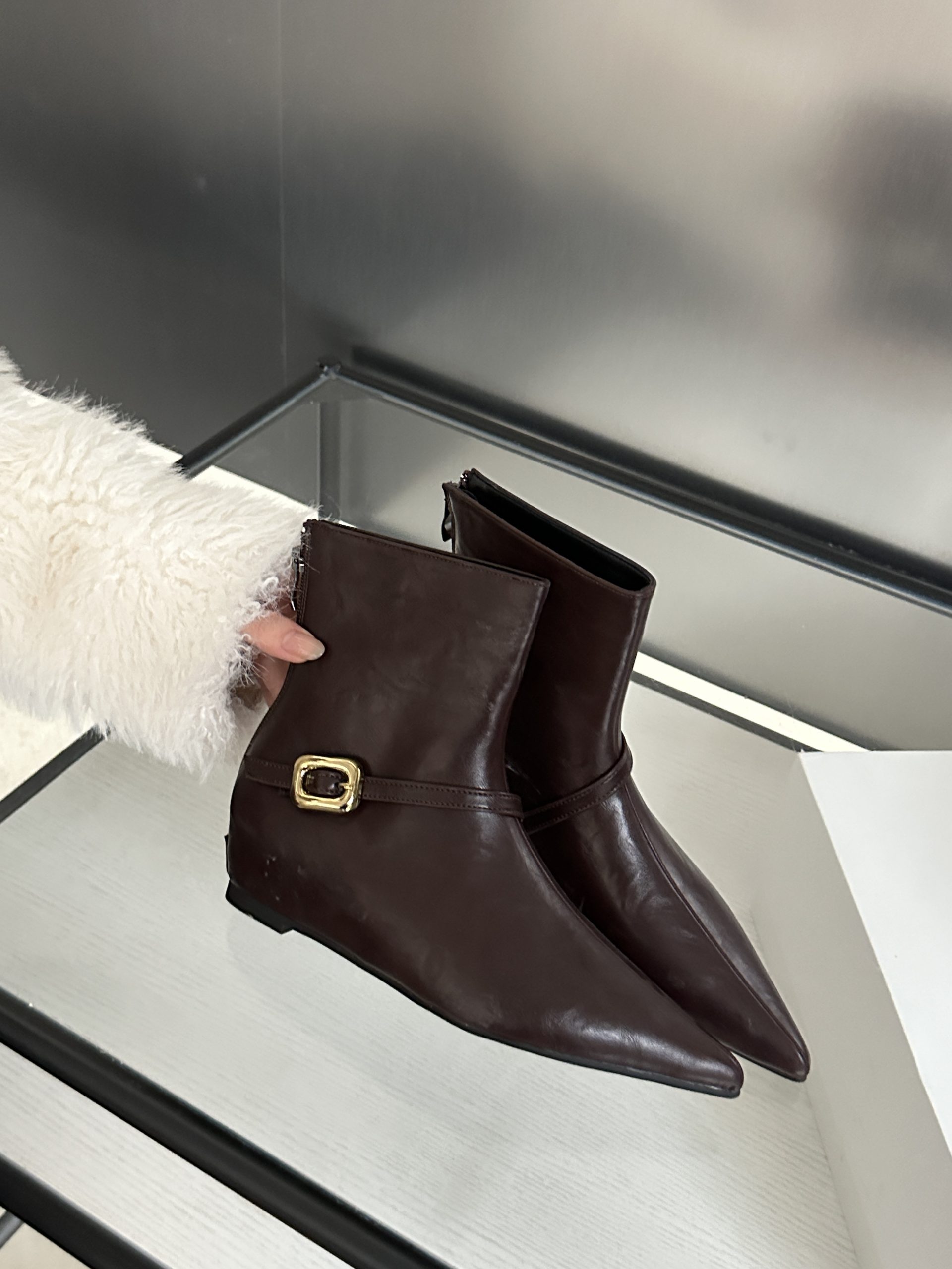 2024-new-autumn-winter-retro-wedge-heel-hidden-height-pointed-toe-short-boots-for-women-slim-fit-back-zipper-belt-buckle-boots_1