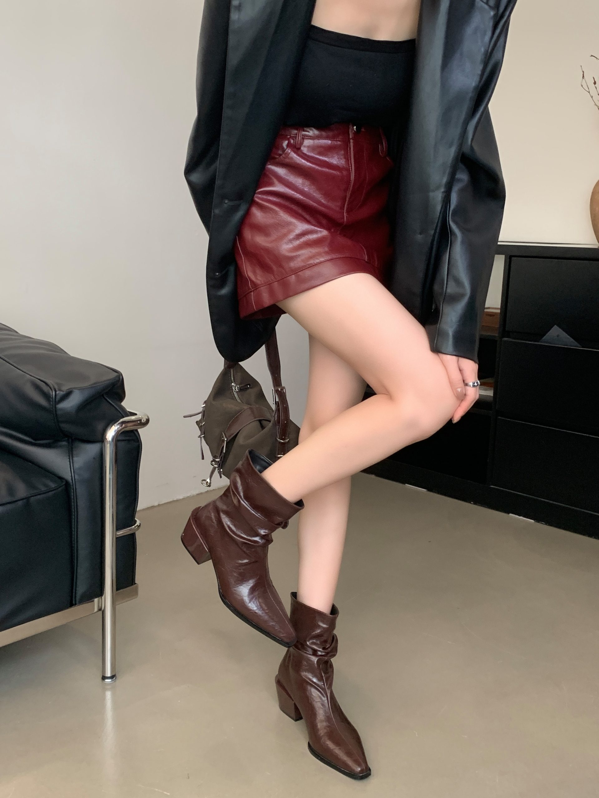 2024 New French Style Chunky Heel Short Boots Western Martin Boots Slim Small Square Toe Stacked Boots for Women