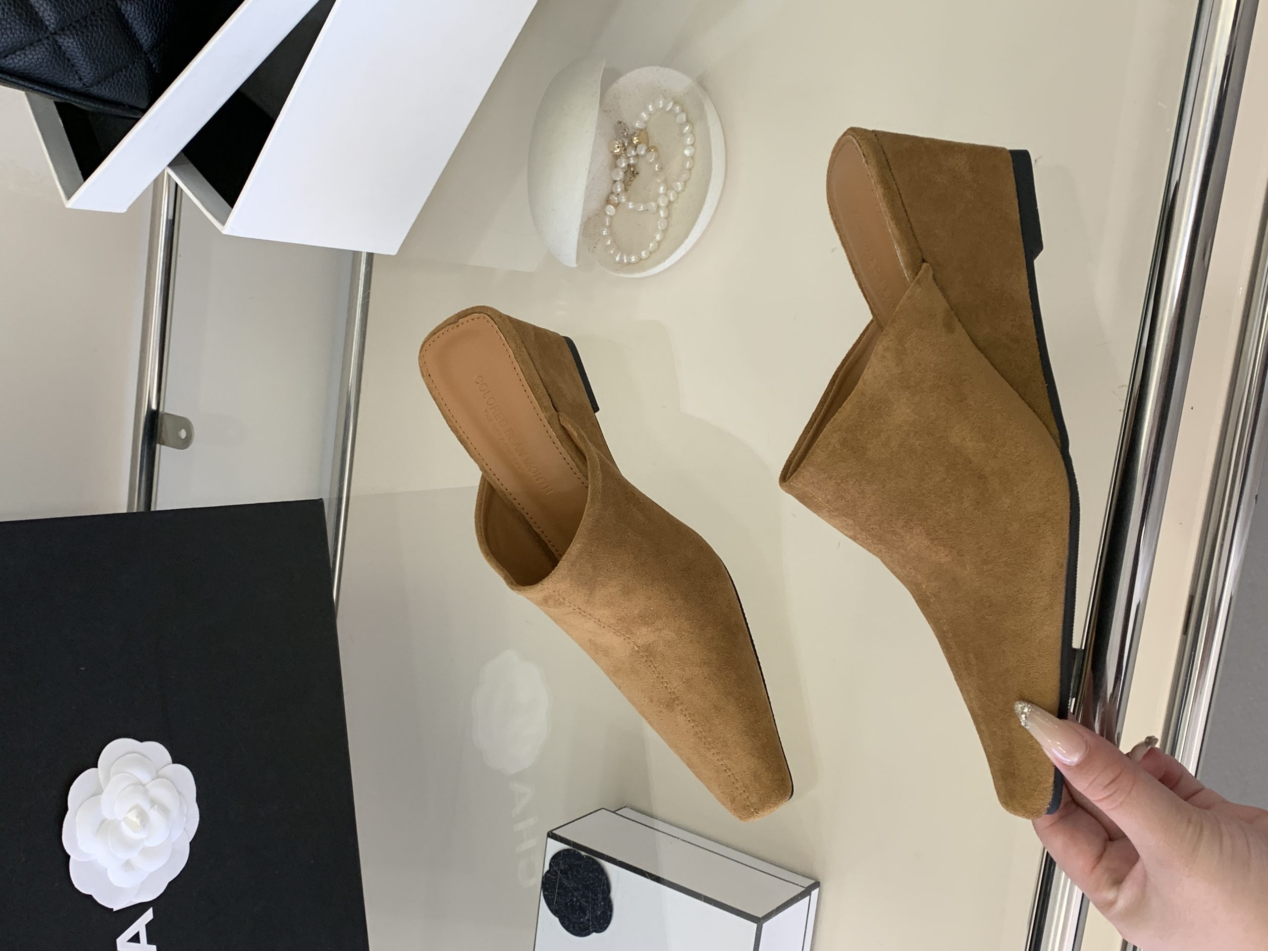 2026 New French Style Square Toe Chunky Heel Half Slippers Women Mid Heel One Strap Commuter High Heels - Image 3
