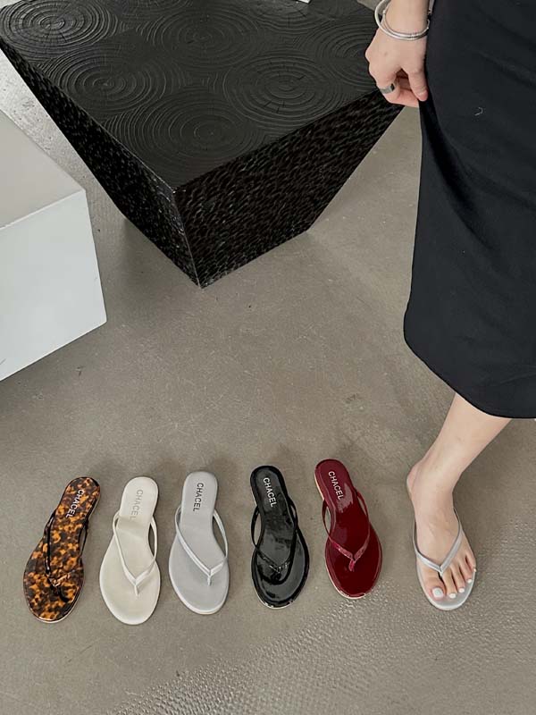 domiuer-2024-spring-womens-flat-pu-flip-flops-solid-color-low-heel-beach-slippers_1